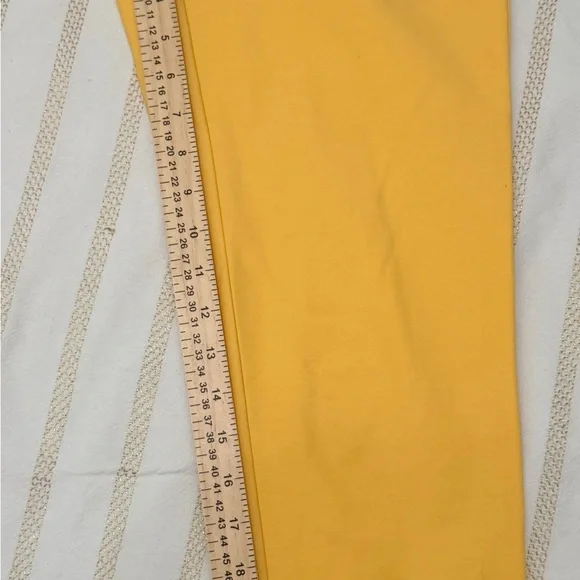 White House Black Market Slim Ankle Pants Yellow Size 4 Stretch - Picture 9 of 9